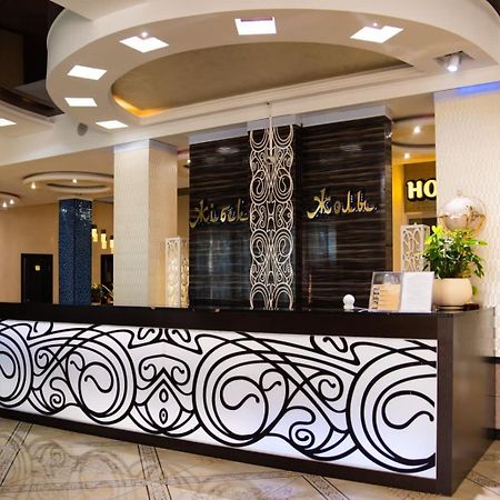 Hotel Zhibek Zholy ชุมเกนท์ ภายนอก รูปภาพ