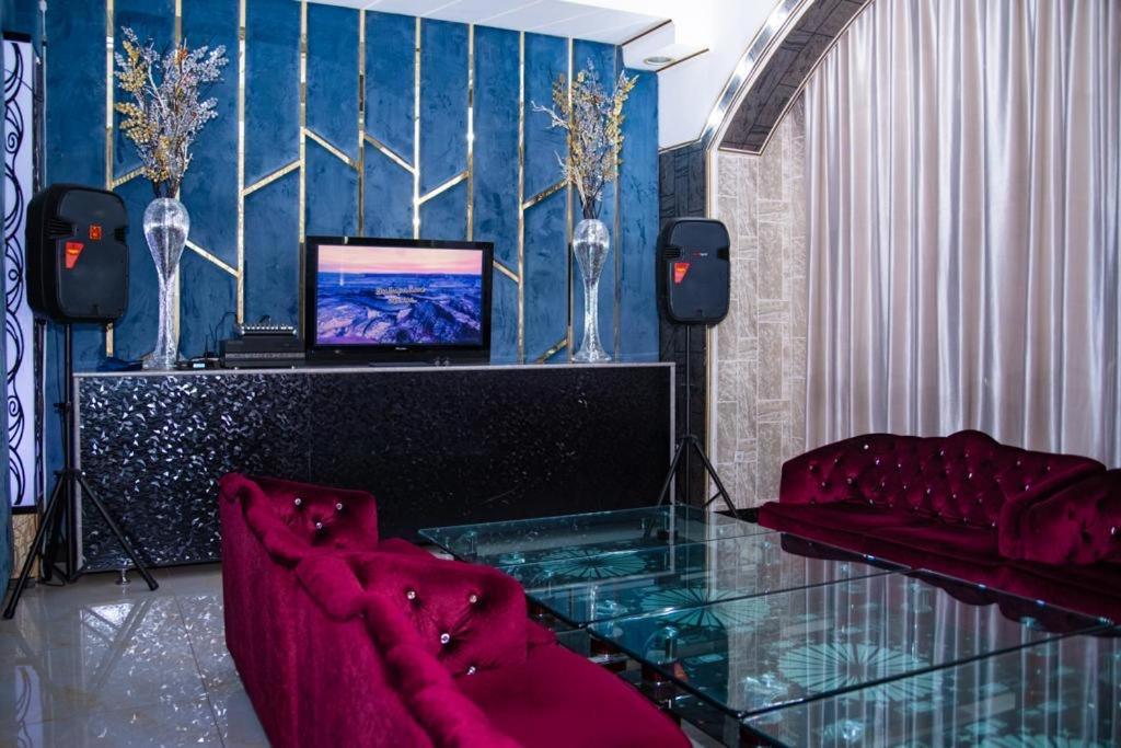 Hotel Zhibek Zholy ชุมเกนท์ ภายนอก รูปภาพ