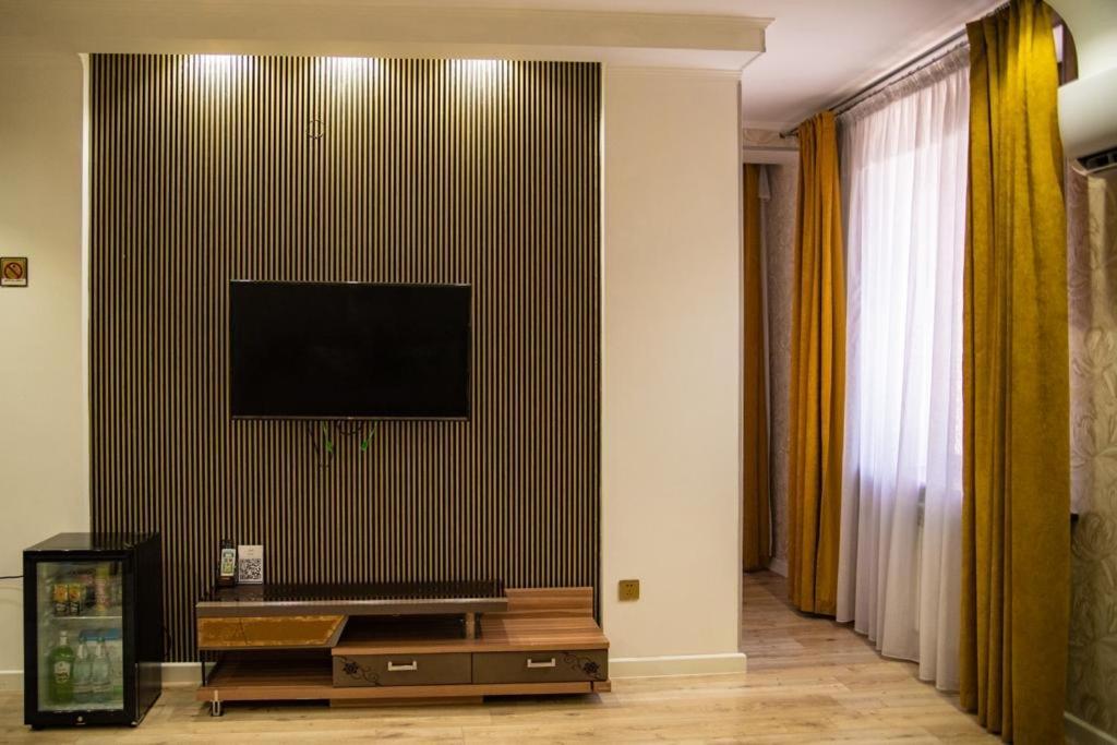 Hotel Zhibek Zholy ชุมเกนท์ ภายนอก รูปภาพ
