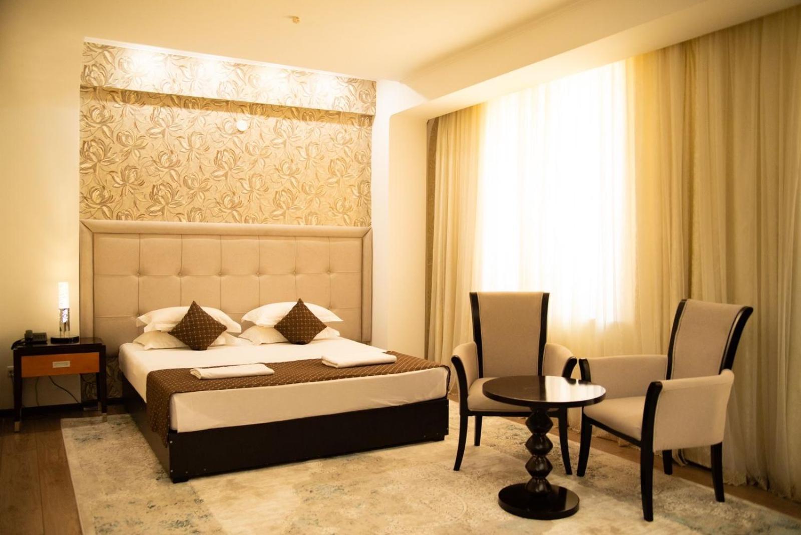 Hotel Zhibek Zholy ชุมเกนท์ ภายนอก รูปภาพ