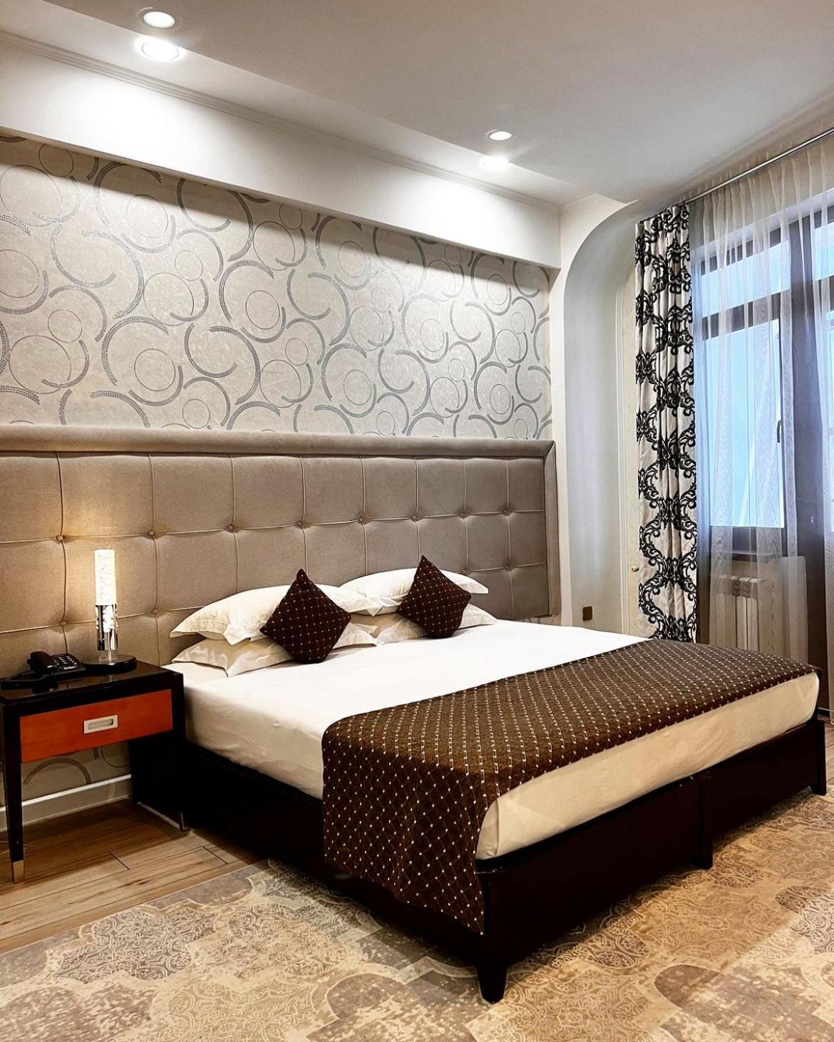 Hotel Zhibek Zholy ชุมเกนท์ ภายนอก รูปภาพ