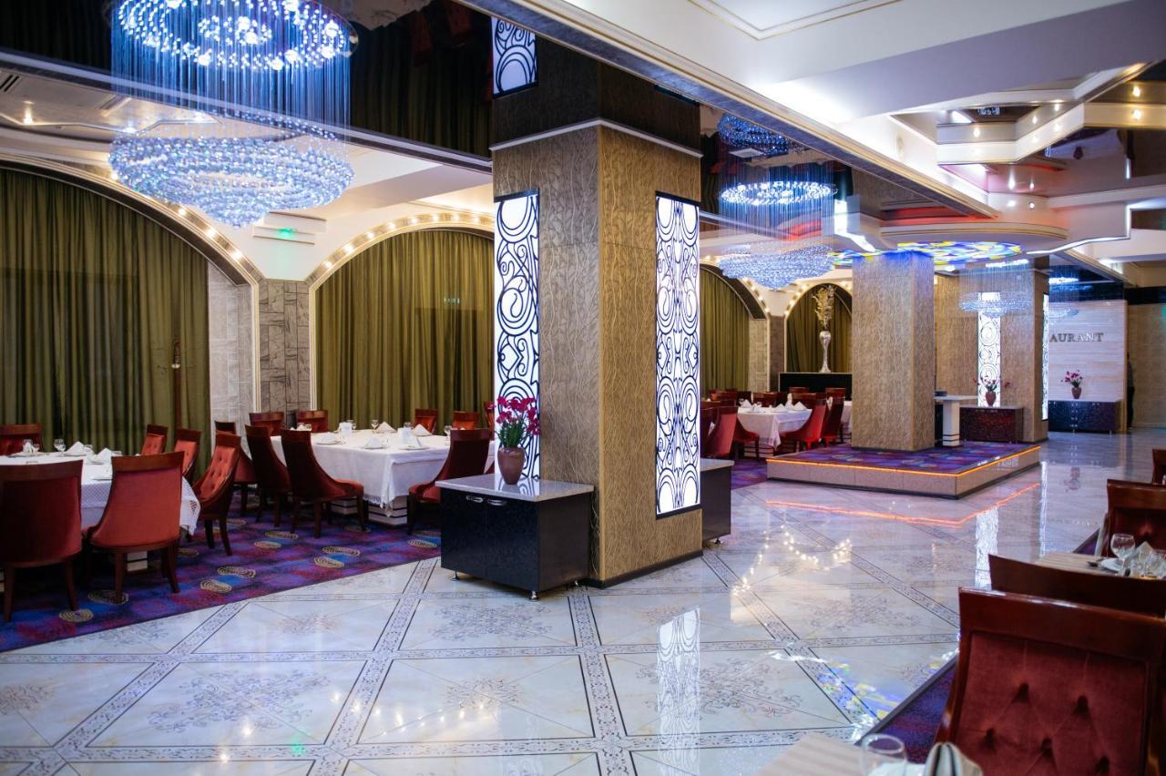 Hotel Zhibek Zholy ชุมเกนท์ ภายนอก รูปภาพ